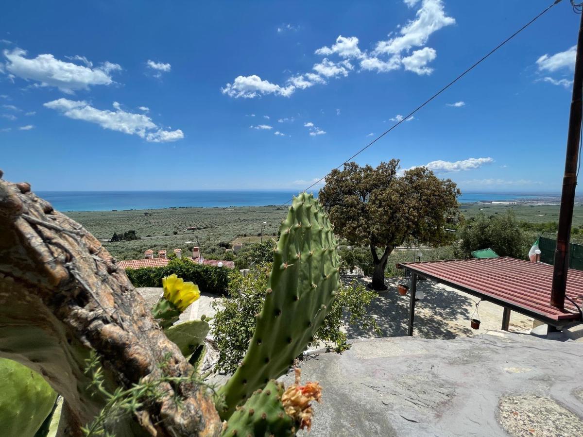 Villetta - Qui Dove Il Mare Luccica - Affitti Brevi Italia Monte SantʼAngelo Zewnętrze zdjęcie