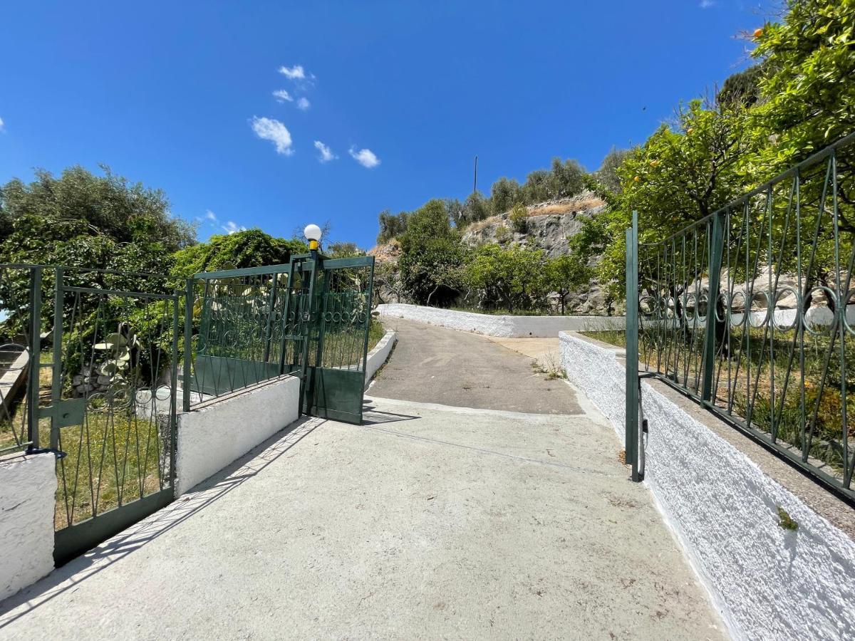 Villetta - Qui Dove Il Mare Luccica - Affitti Brevi Italia Monte SantʼAngelo Zewnętrze zdjęcie