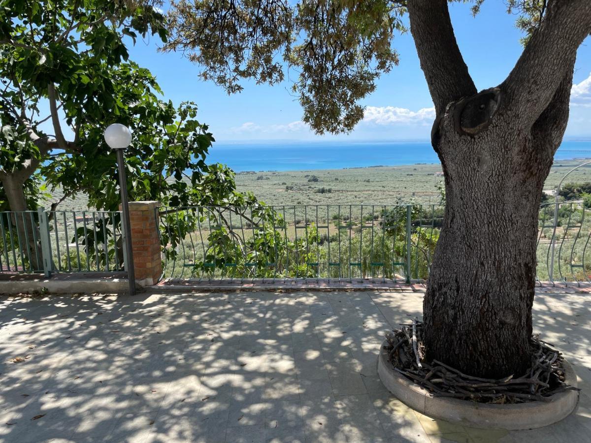 Villetta - Qui Dove Il Mare Luccica - Affitti Brevi Italia Monte SantʼAngelo Zewnętrze zdjęcie